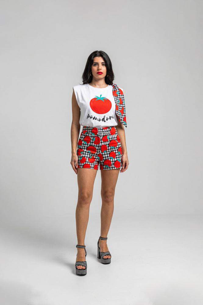 Short sastre de tomates y vichi blanco y negro - P
