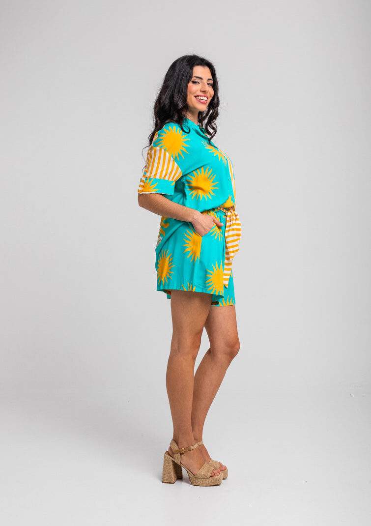 Camisa safari turquesa y soles amarillos - Oh Sole