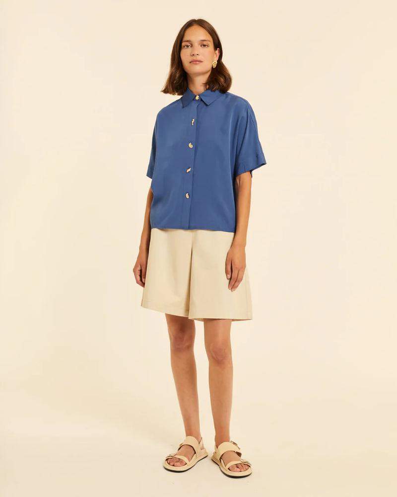 Camisa de manga corta azul