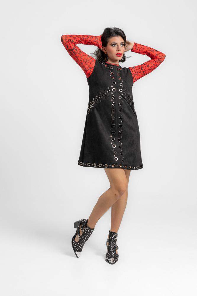 Vestido de antelina de corte sixty con ojales metá