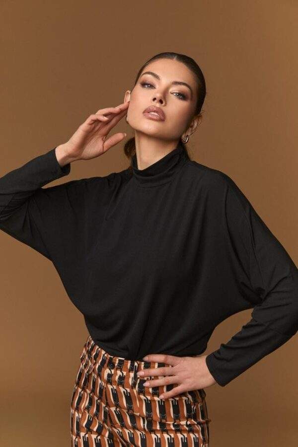 BLACK ROYAL TOP