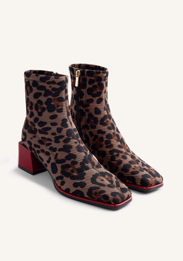 ELASTIC ANIMAL PRINT ANKLE BOOTS